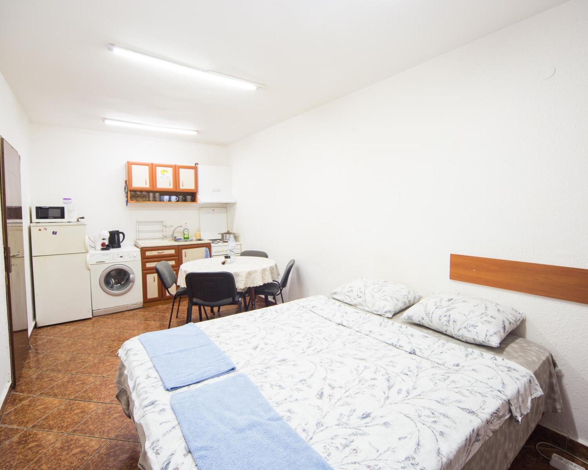 Апартаменты Center - Basic Flat - 10 Min To The Beach Бургас Экстерьер фото