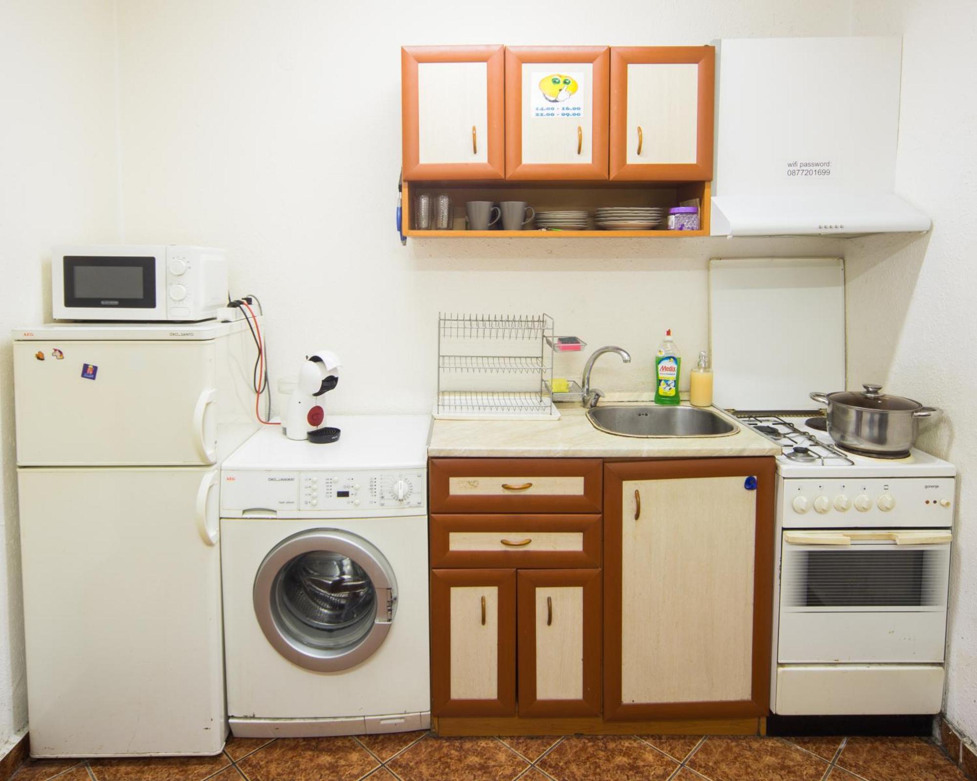 Апартаменты Center - Basic Flat - 10 Min To The Beach Бургас Экстерьер фото