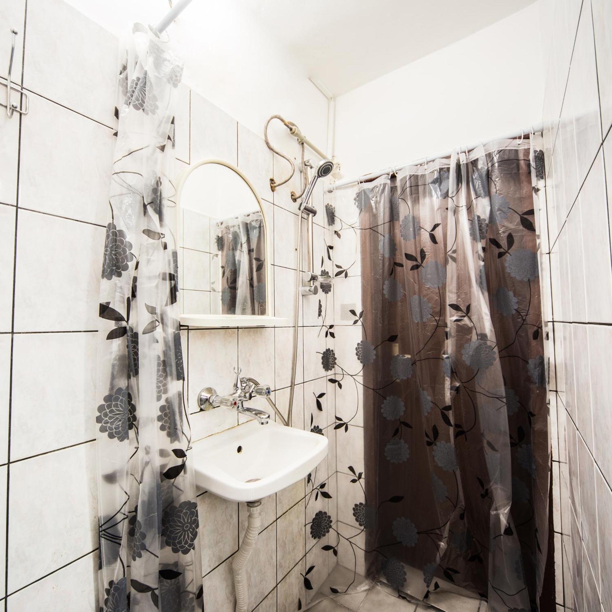 Апартаменты Center - Basic Flat - 10 Min To The Beach Бургас Экстерьер фото